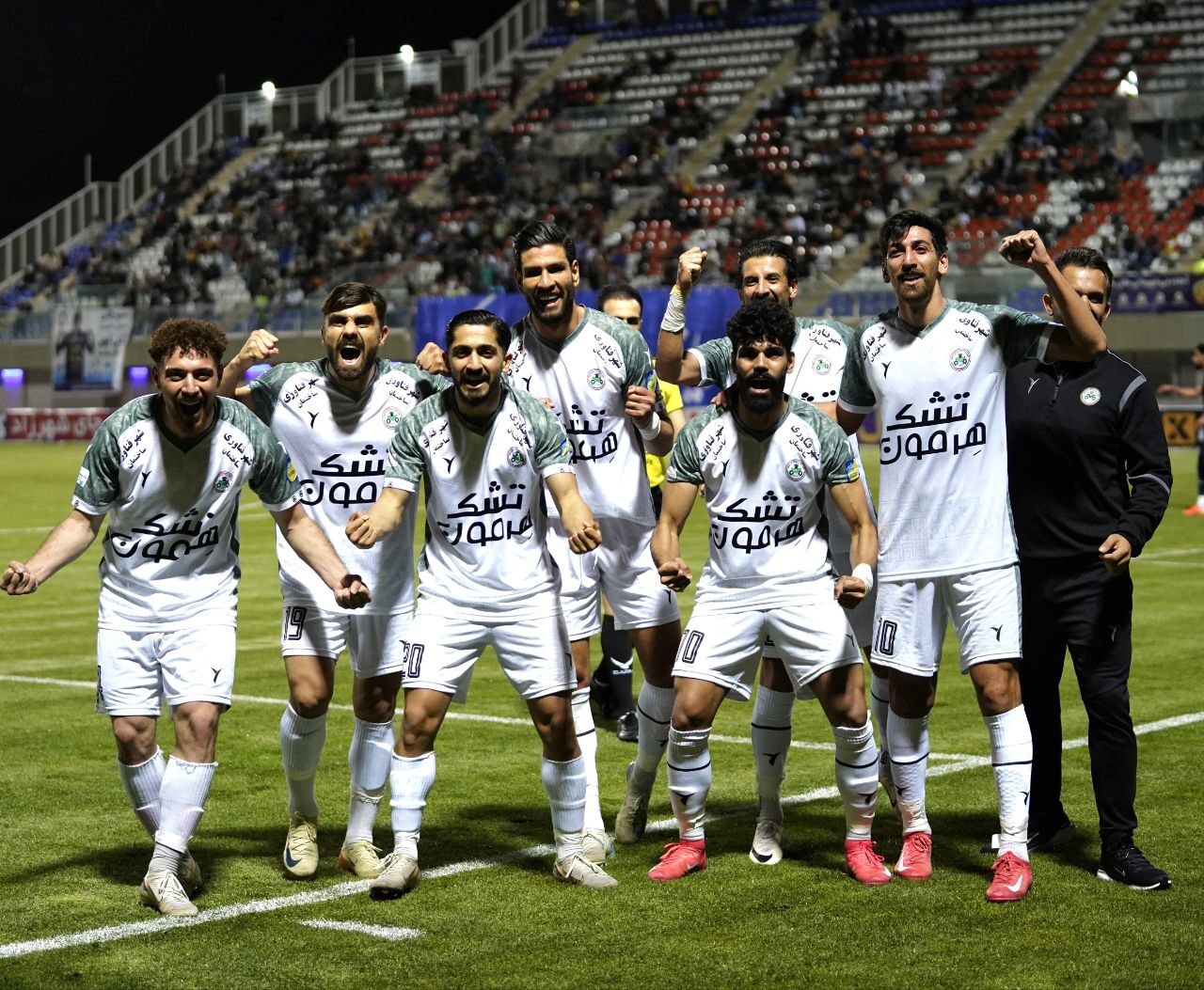 از انصراف کارتال از دست دادن با رحمتی تا پنجمین ناکامی بوژوویچ در کسب پیروزی با استقلال