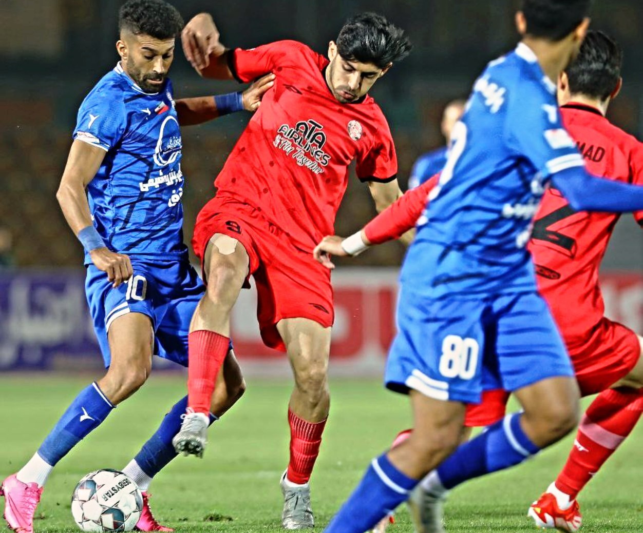 فریبا: استقلال با برتری بر تراکتور جایگاه بهتری خواهد داشت/ صندوق پیشکسوتان فوتبال تشکیل شود