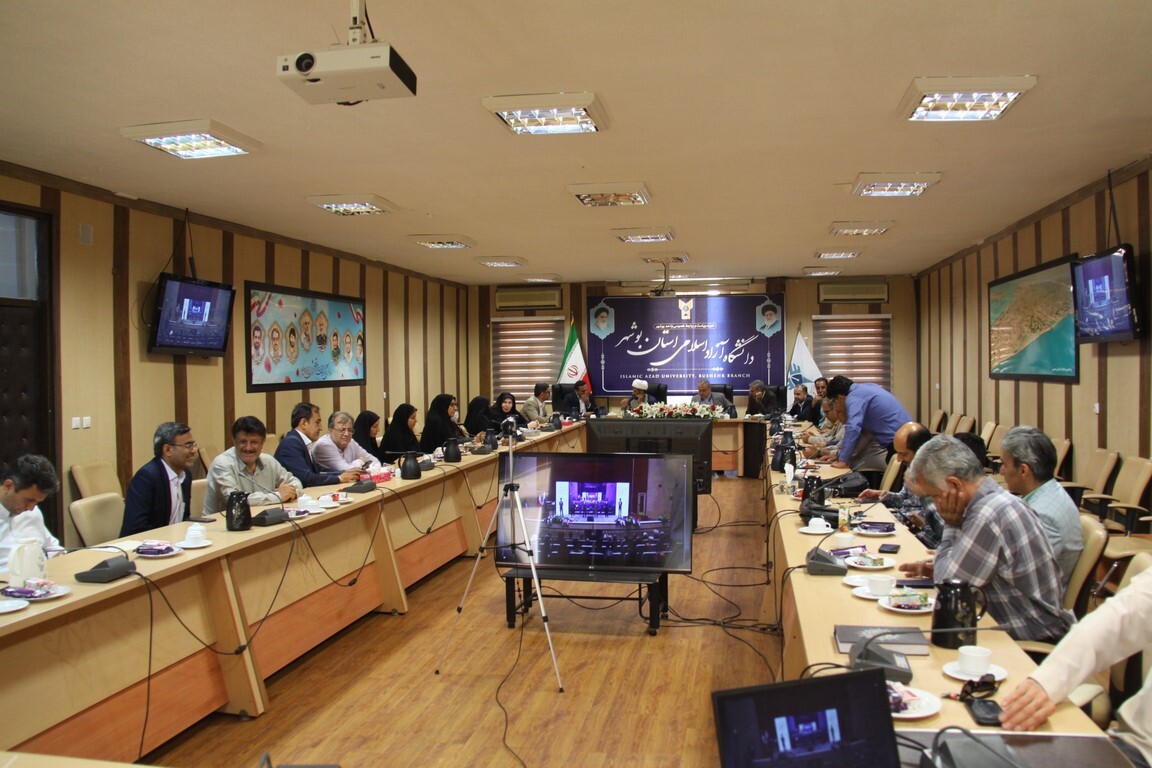 گنج پنهان بوشهر در دستان دانشگاه آزاد؛ صنعتی فراتر از پتروشیمی گنج پنهان بوشهر در دستان دانشگاه آزاد؛ صنعتی فراتر از پتروشیمی