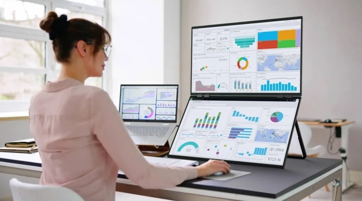 مانیتور تاشو دوال‌اسکرین ۲۳.۸ اینچی Uperfect رونمایی شد