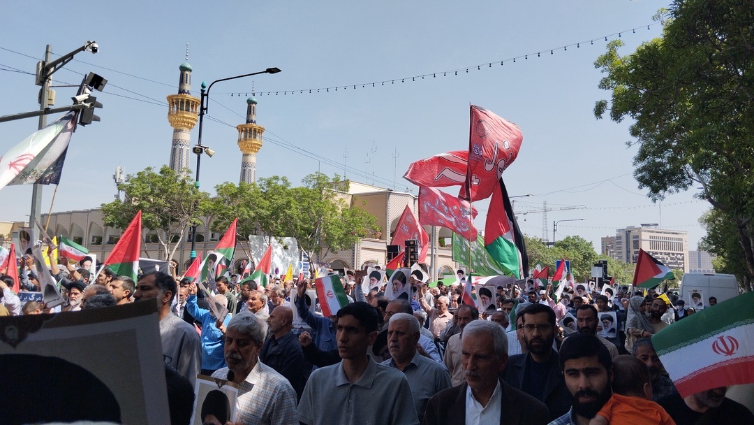 آغاز نماز جمعه در استان‌های کشور/ شعارهای ضدآمریکایی و ضدصهیونیستی صحن نماز جمعه را لرزاند