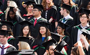 سیاست ترامپ دانشجویان بین‌المللی را از آمریکا فراری می‌دهد؛ فرصت طلایی برای بریتانیا