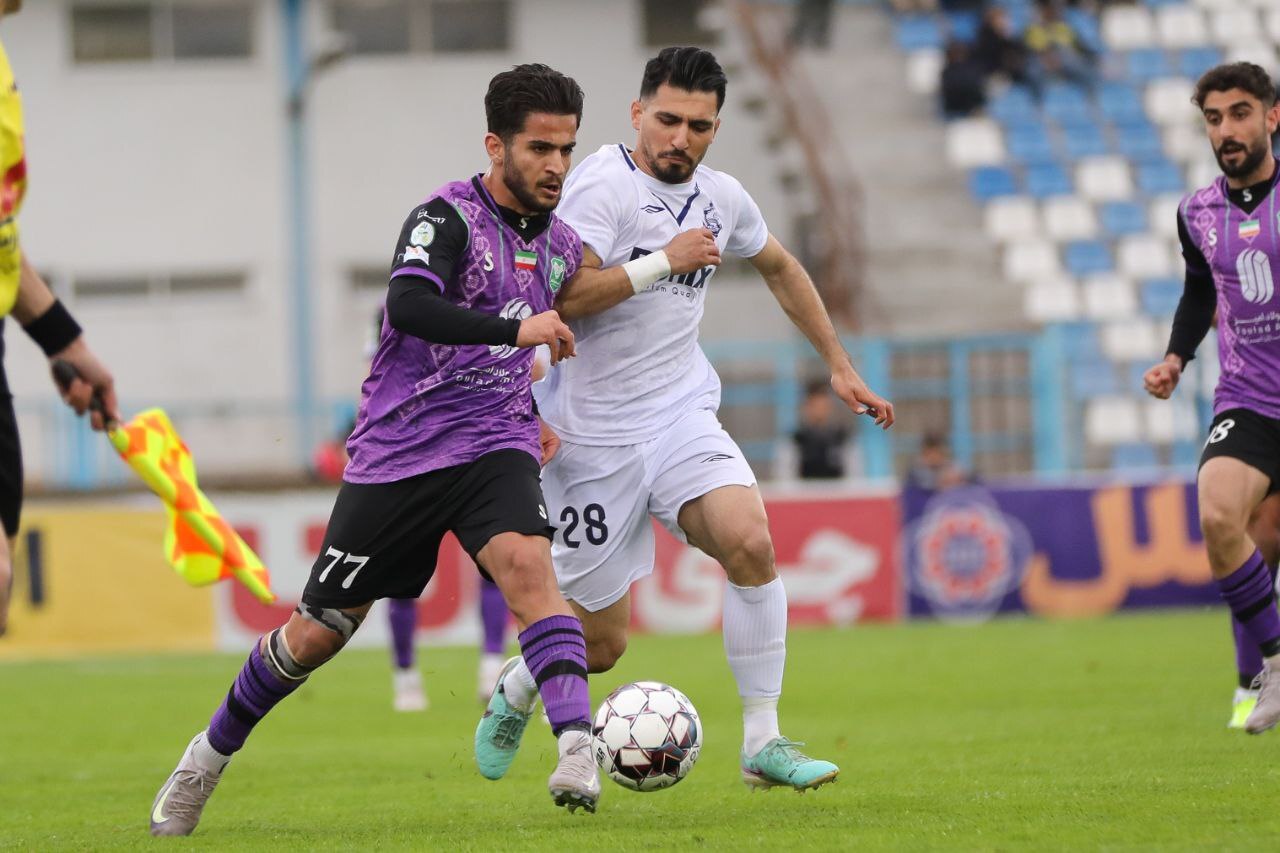 از ریختن دلار بر سر بیرانوند تا بازگشت به کورس پرسپولیس در روز اخراج‌ها و شعارهای تند هواداران استقلال بر ضد بازیکنان