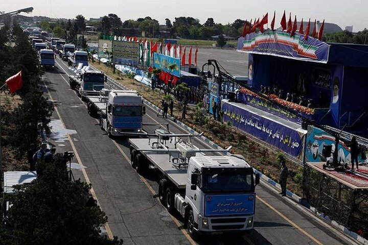 برگزاری مراسم رژه روز ارتش با حضور رئیسجمهور برگزاری مراسم رژه روز ارتش با حضور رئیسجمهور