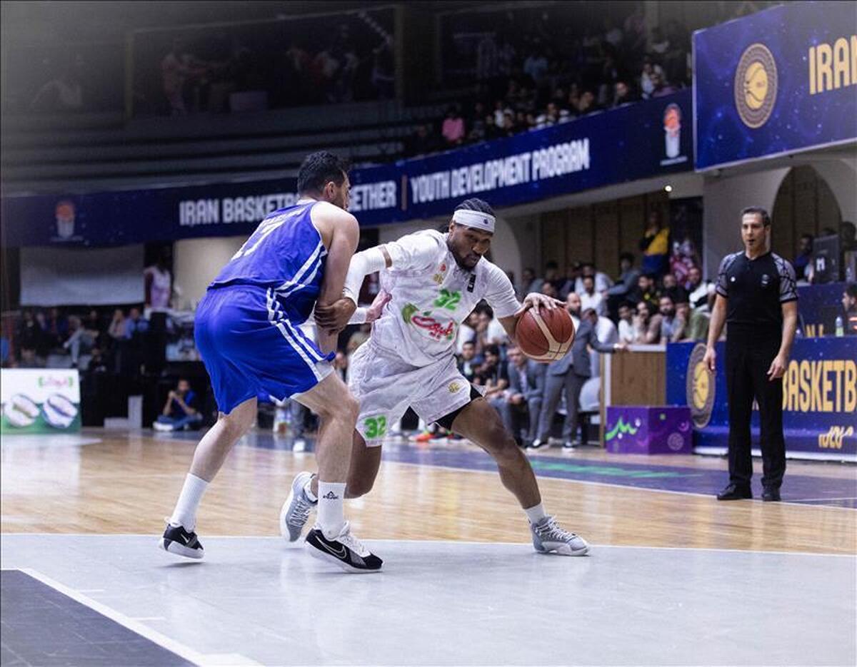 نیمه نهایی لیگ برتر بسکتبال| شکست نفت آبادان در غیاب حدادی  شاگردان شاهین طبع قدم نخست را محکم برداشتند