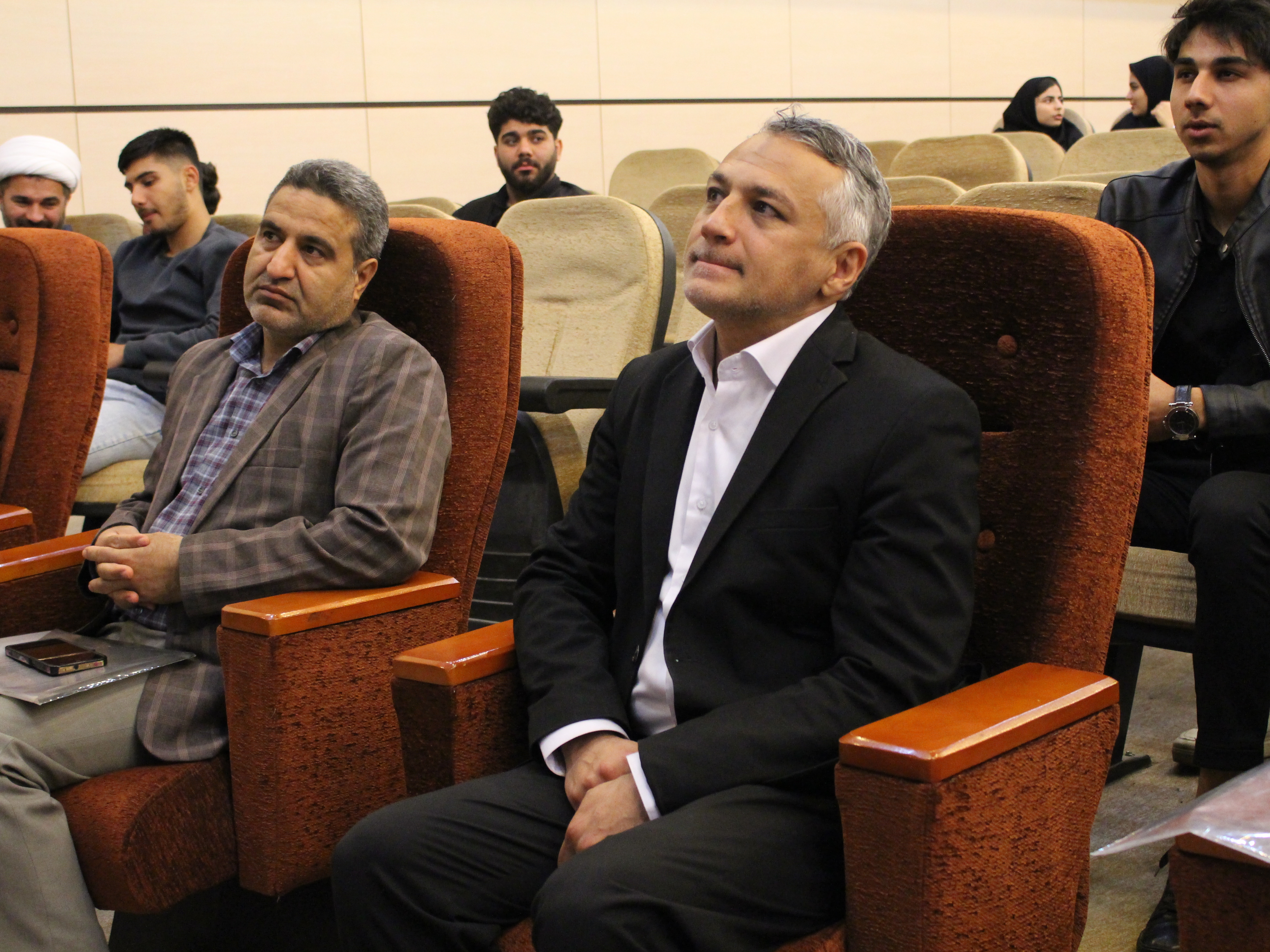 کرسیهای آزاداندیشی تواناییهای دانشجویان را ارزیابی میکند؛ نشستی با بسترهای رشد علمی، عقیدتی و ذهنی کرسیهای آزاداندیشی تواناییهای دانشجویان را ارزیابی میکند؛ نشستی با بسترهای رشد علمی، عقیدتی و ذهنی