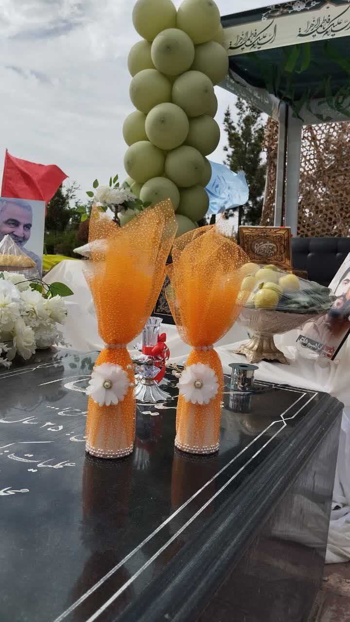 عقد شهدایی، عهد آسمانی؛ پیوند یک زوج زرندی در جوار گمنامان عشق + فیلم عقد شهدایی، عهد آسمانی؛ پیوند یک زوج زرندی در جوار گمنامان عشق + فیلم