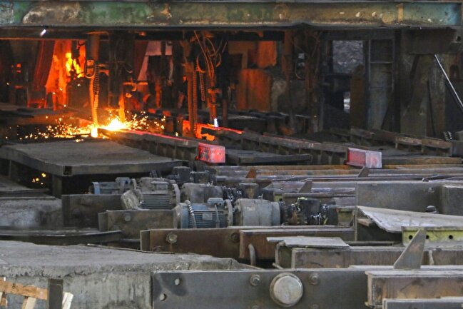 انتقال غیرمدبرانه صنایع آب‌بر، خلیج فارس را وارد بحران می‌کند