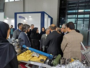 حضور هسته فناور در نمایشگاه هفته پژوهش با محصول مولد پالسی پلاسما