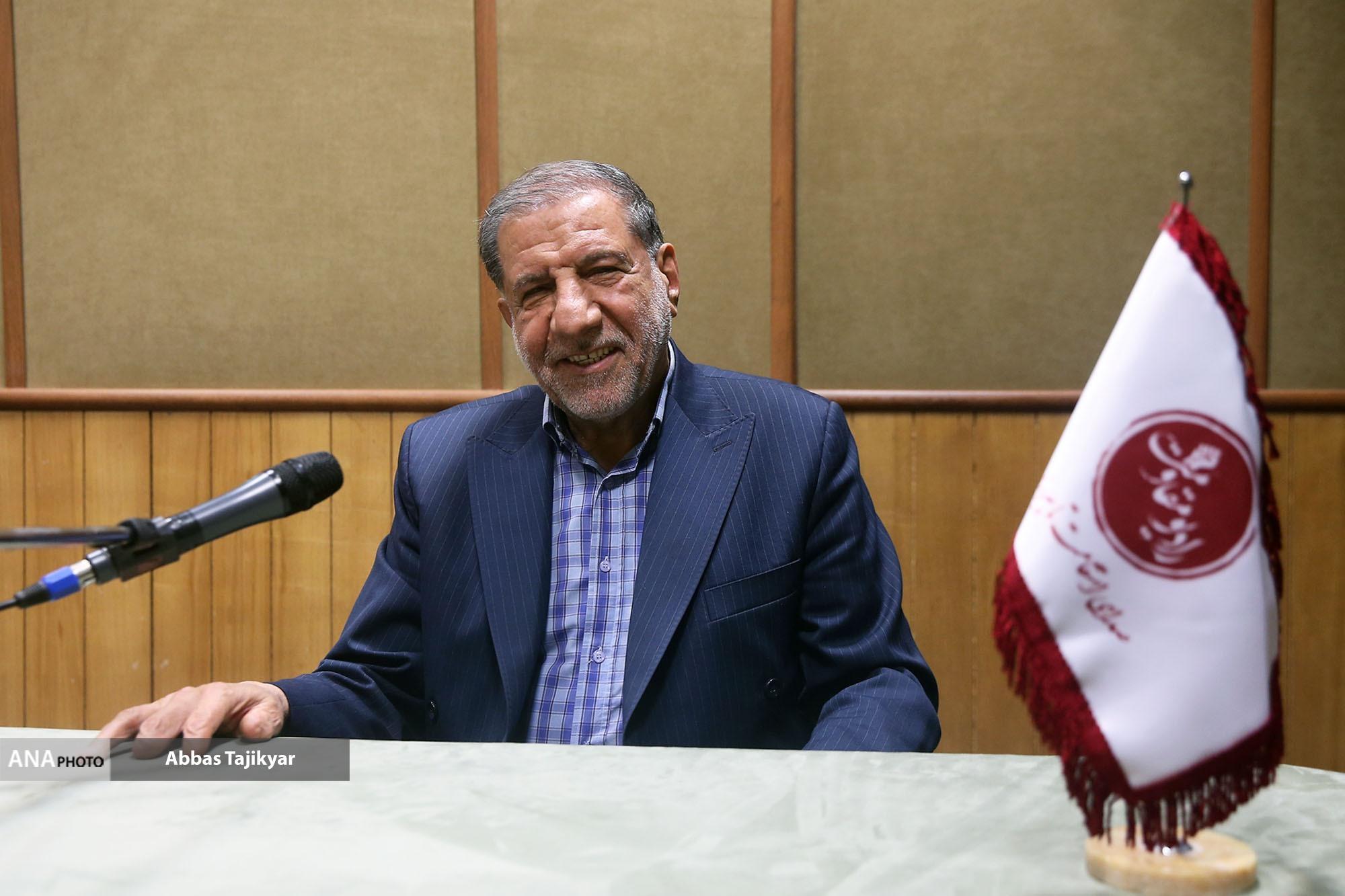 آغاز پخش برنامههای رادیو مقاومت/ صدای مقاومت ۶ساله شد آغاز پخش برنامههای رادیو مقاومت/ صدای مقاومت ۶ساله شد