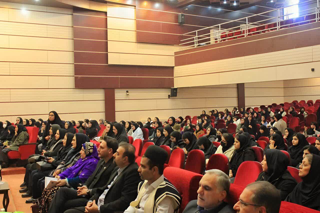 از سیره فاطمی تا شجاعت بی&zwnj;بی مریم؛ تجلیل از مقام زن و هویت بومی