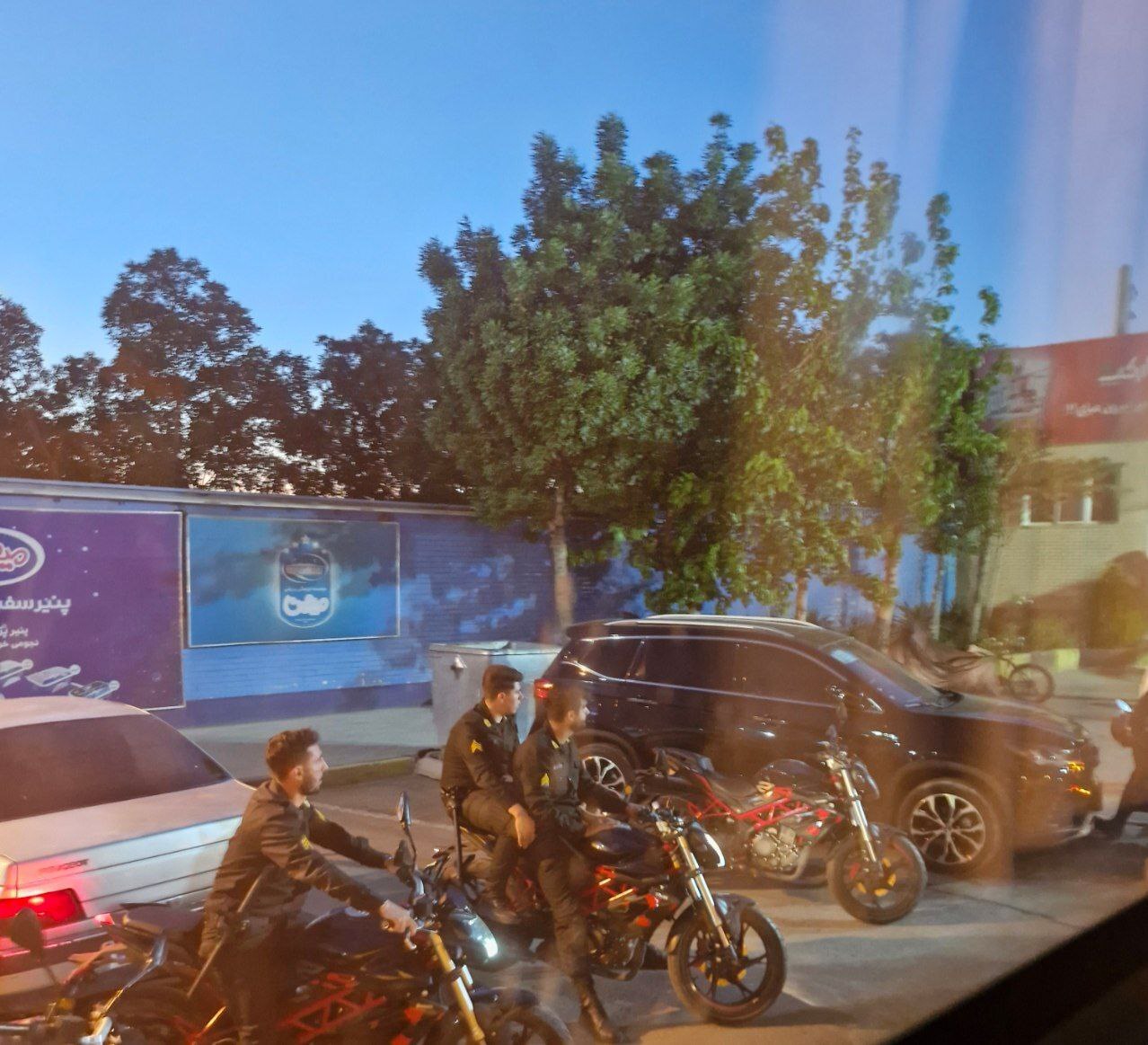 حبس بازیکنان پیکان پس از برتری بر آریو