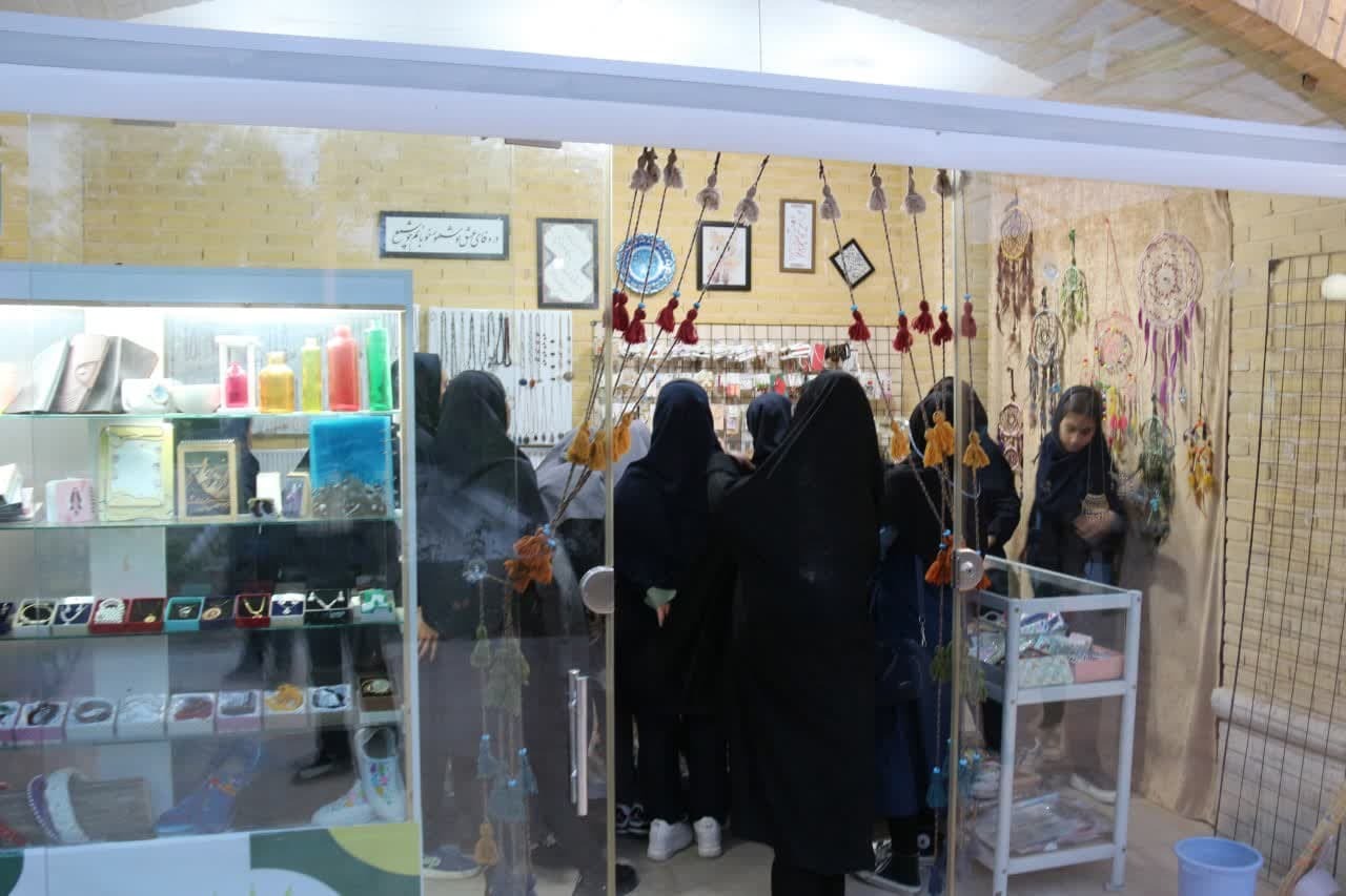 روز متفاوت دختر در سایه رویداد «دختران نقش‌آفرین»