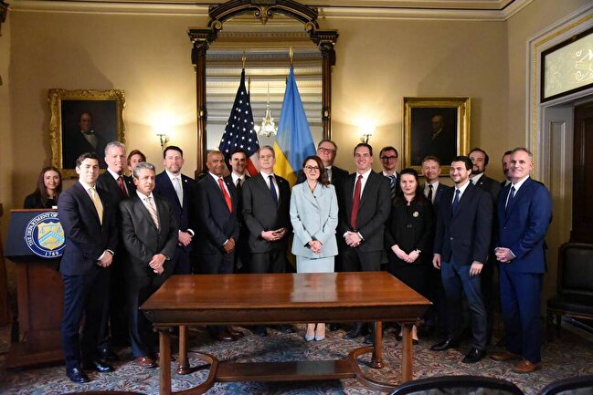 اوکراین زیر یوغ آمریکا رفت/ استعمار نوین با نقاب همکاری اقتصادی اوکراین زیر یوغ آمریکا رفت/ استعمار نوین با نقاب همکاری اقتصادی