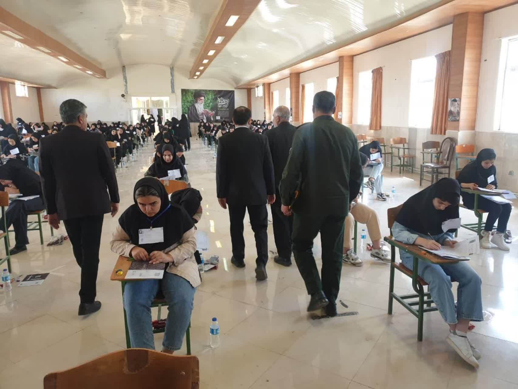 رقابت داوطلبان آزمون سراسری در ماراتُن آرزوها؛ کدامیک از داوطلبان به خط پایان می‌رسند؟