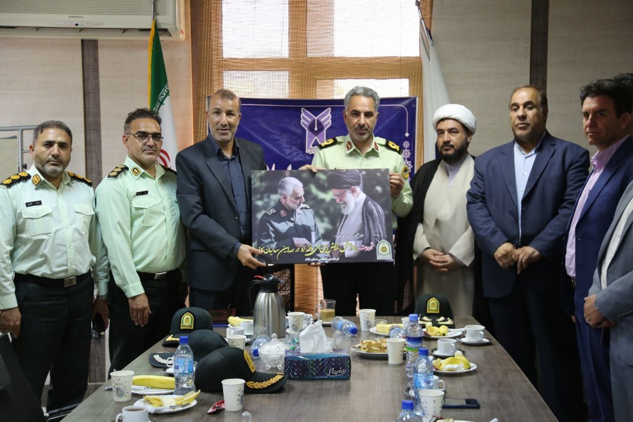 کمک دانشجویان و استادان به تصمیمگیری کیفی پلیس؛ ظرفیت علمی و پژوهشی دانشگاه آزاد در خدمت پلیس است کمک دانشجویان و استادان به تصمیمگیری کیفی پلیس؛ ظرفیت علمی و پژوهشی دانشگاه آزاد در خدمت پلیس است