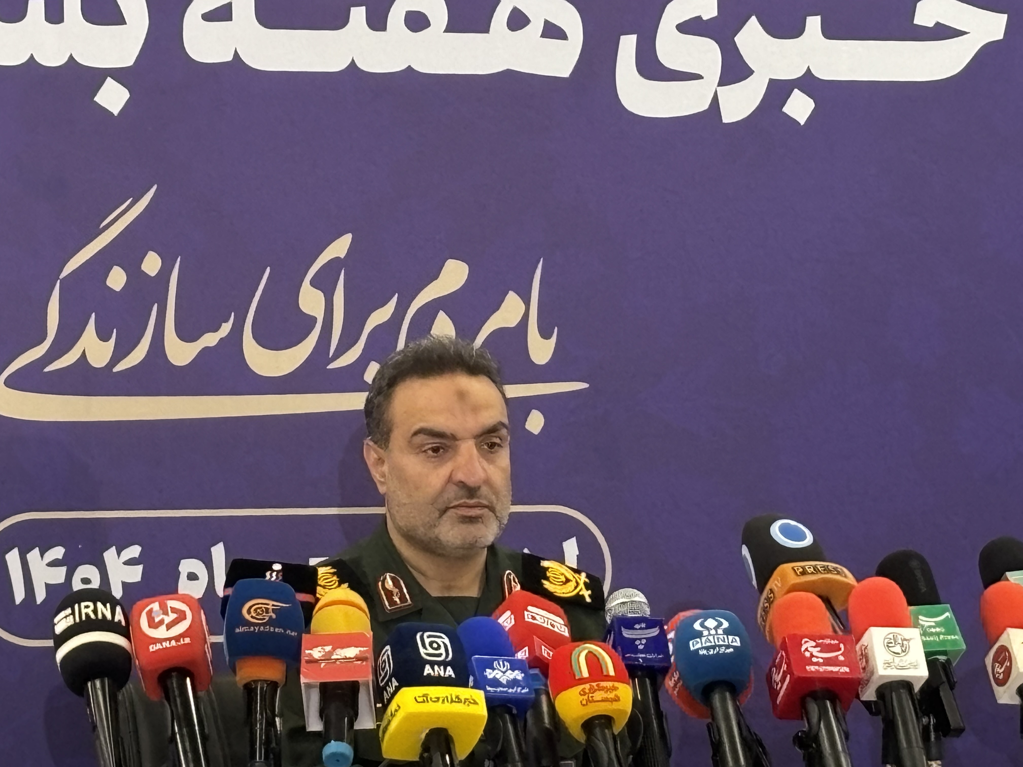 برنامههای ملی و خدماترسانی بسیج با شعار «با مردم برای سازندگی» تشریح شد برنامههای ملی و خدماترسانی بسیج با شعار «با مردم برای سازندگی» تشریح شد