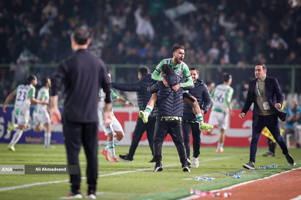 آخرین تقابل خیبر و پرسپولیس| از خوشامد هواداران تا علامت «هیس» علیپور به تماشاگران خیبر/ اولین گل آل کثیر و اخطار جدی داور به دقیقی آخرین تقابل خیبر و پرسپولیس| از خوشامد هواداران تا علامت «هیس» علیپور به تماشاگران خیبر/ اولین گل آل کثیر و اخطار جدی داور به دقیقی