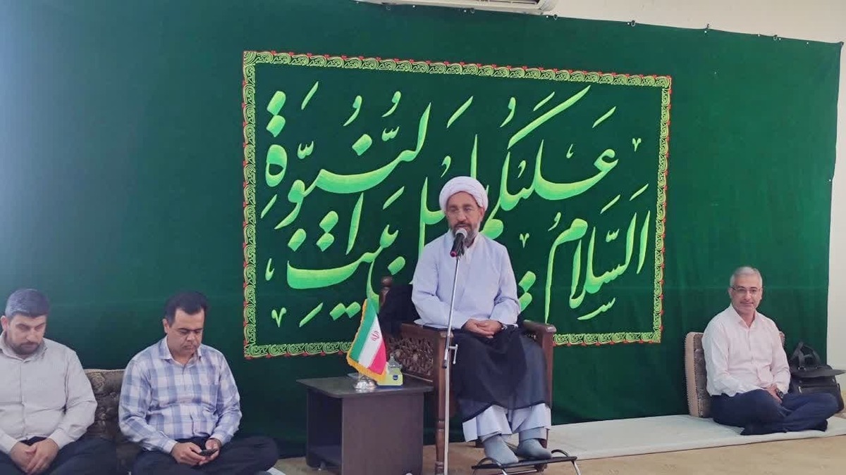 حدیثی از امام رضا (ع) | ۱۰ خصلتی که عقل را کامل می‌کند