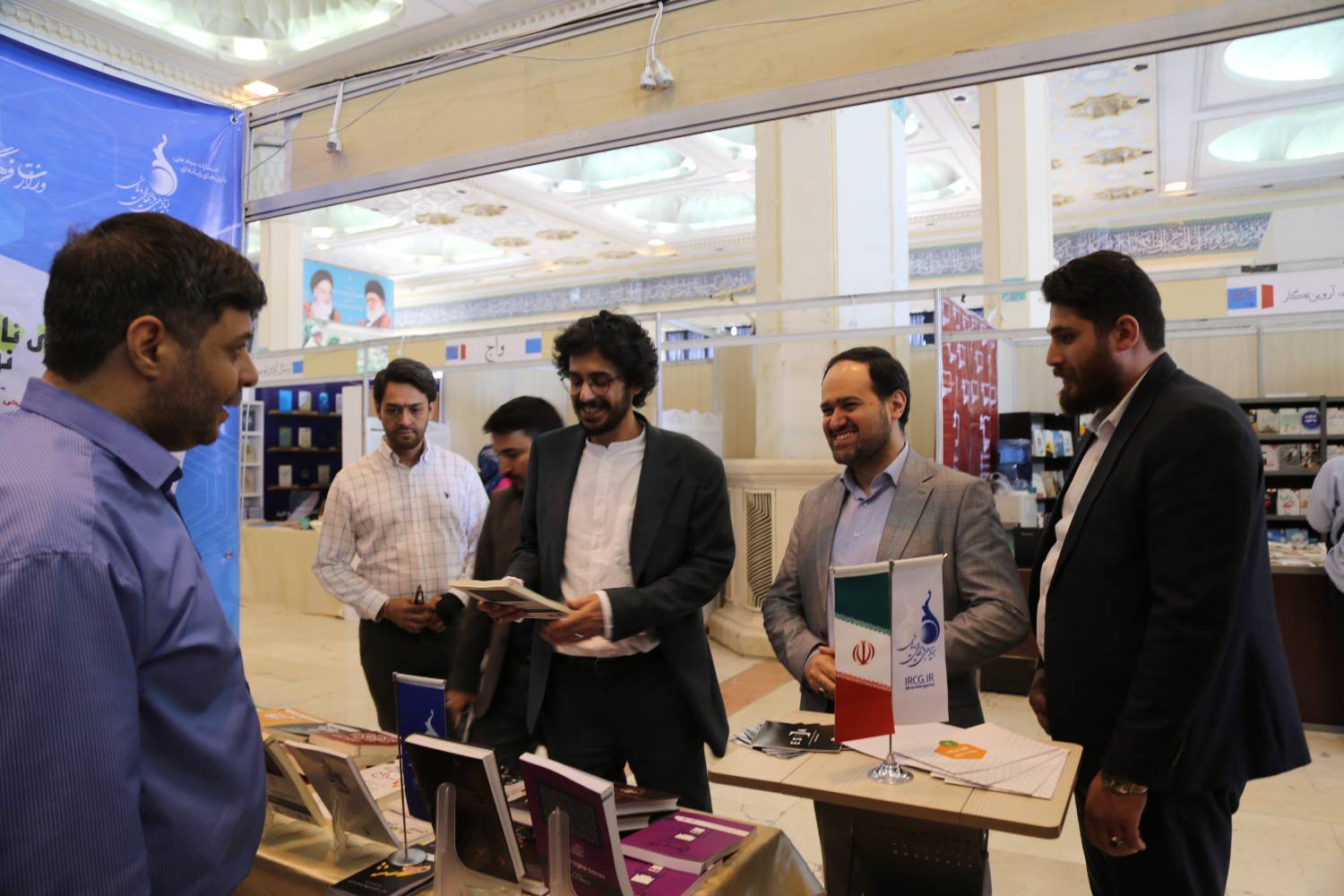 سهم گیمرها از نمایشگاه کتاب تهران/ بنیاد ملی بازیهای رایانهای در نمایشگاه کتاب حضور دارد سهم گیمرها از نمایشگاه کتاب تهران/ بنیاد ملی بازیهای رایانهای در نمایشگاه کتاب حضور دارد