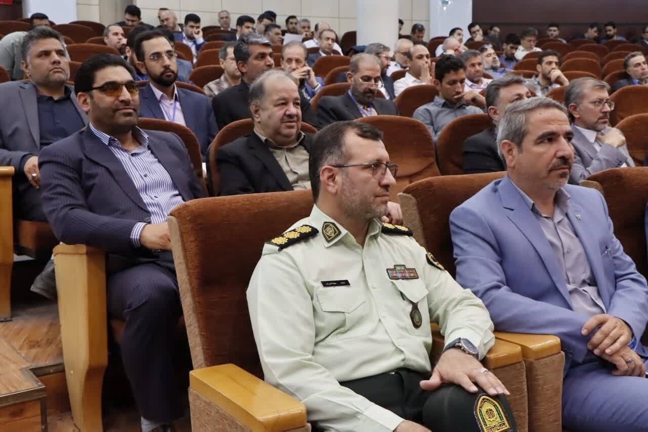 اختصاص ۵۰ رساله دکتری به برنامه علمی حاشیهنشینی دانشگاه آزاد اختصاص ۵۰ رساله دکتری به برنامه علمی حاشیهنشینی دانشگاه آزاد