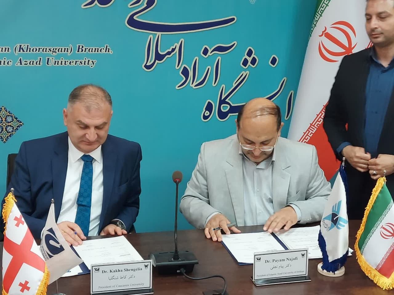 راهاندازی دوره آموزش زبان فارسی در دانشگاه قفقاز؛ از مزرعه تحقیقاتی تا تولید بذر و فرآوردههای لبنی راهاندازی دوره آموزش زبان فارسی در دانشگاه قفقاز؛ از مزرعه تحقیقاتی تا تولید بذر و فرآوردههای لبنی