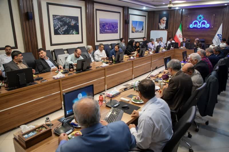 پالایشگاه ستاره خلیج فارس نمادی از خودکفایی ایران در صنعت نفت پالایشگاه ستاره خلیج فارس نمادی از خودکفایی ایران در صنعت نفت