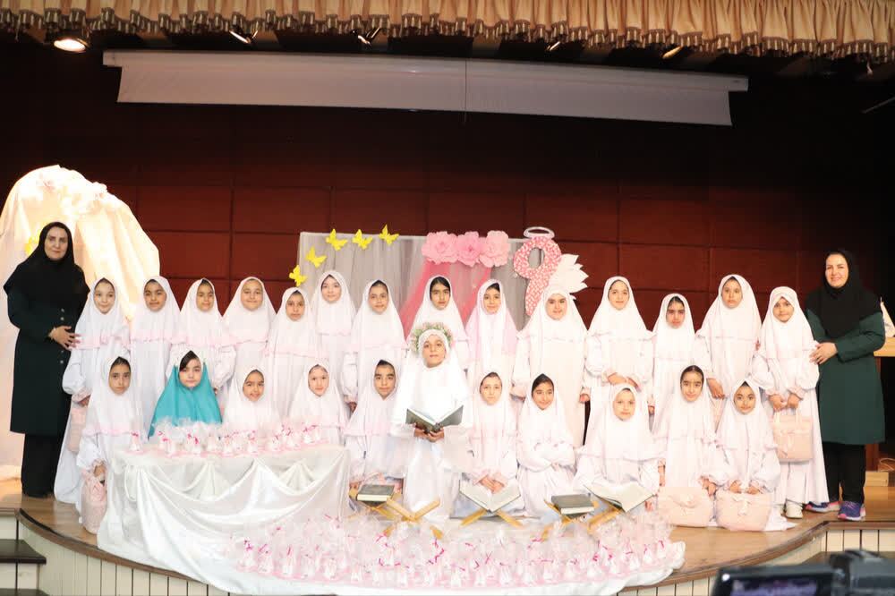 وظایف مهم دانشآموزان بعد از رسیدن به سن تکلیف؛ احترام به پدر و مادر و حفظ حجاب وظایف مهم دانشآموزان بعد از رسیدن به سن تکلیف؛ احترام به پدر و مادر و حفظ حجاب