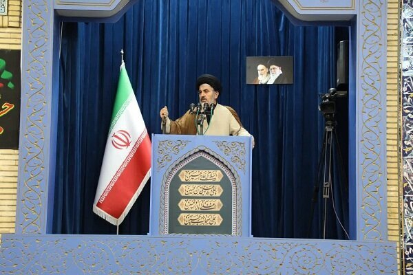 هشدار ائمه جمعه به تحریفکنندگان نام «خلیج همیشه فارس»؛ سرنوشت نمرود و فرعون در انتظار ترامپ است هشدار ائمه جمعه به تحریفکنندگان نام «خلیج همیشه فارس»؛ سرنوشت نمرود و فرعون در انتظار ترامپ است