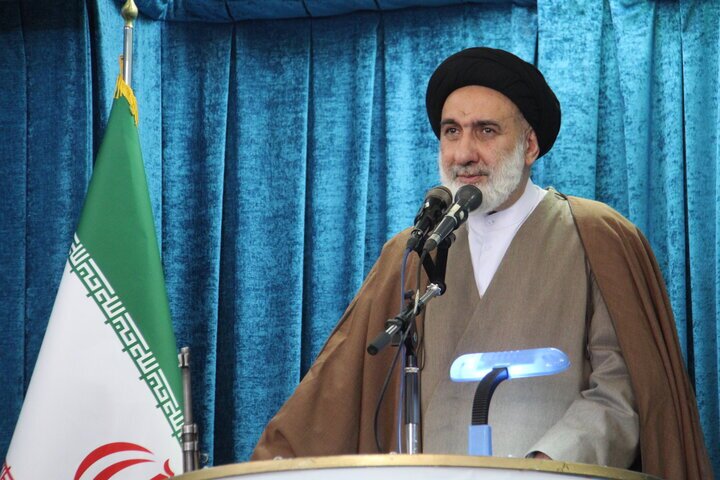 هشدار ائمه جمعه به تحریفکنندگان نام «خلیج همیشه فارس»؛ سرنوشت نمرود و فرعون در انتظار ترامپ است هشدار ائمه جمعه به تحریفکنندگان نام «خلیج همیشه فارس»؛ سرنوشت نمرود و فرعون در انتظار ترامپ است