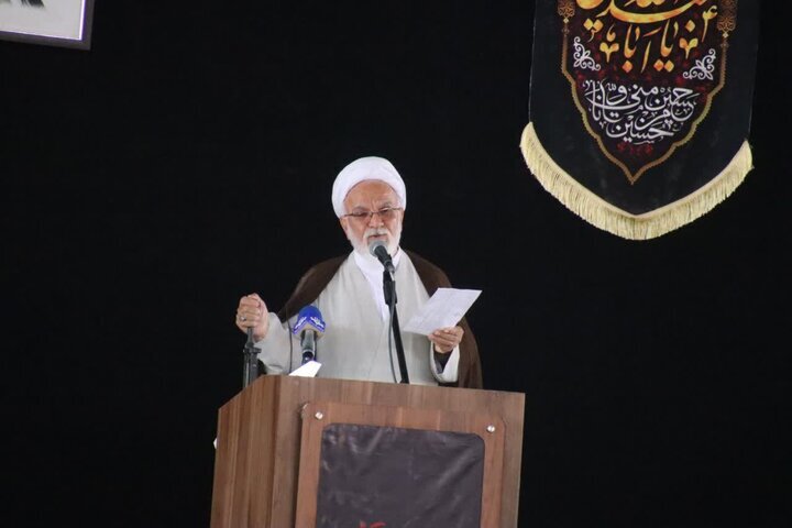 هشدار ائمه جمعه به تحریفکنندگان نام «خلیج همیشه فارس»؛ سرنوشت نمرود و فرعون در انتظار ترامپ است هشدار ائمه جمعه به تحریفکنندگان نام «خلیج همیشه فارس»؛ سرنوشت نمرود و فرعون در انتظار ترامپ است