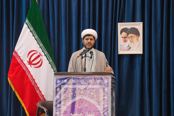 هشدار ائمه جمعه به تحریفکنندگان نام «خلیج همیشه فارس»؛ سرنوشت نمرود و فرعون در انتظار ترامپ است هشدار ائمه جمعه به تحریفکنندگان نام «خلیج همیشه فارس»؛ سرنوشت نمرود و فرعون در انتظار ترامپ است