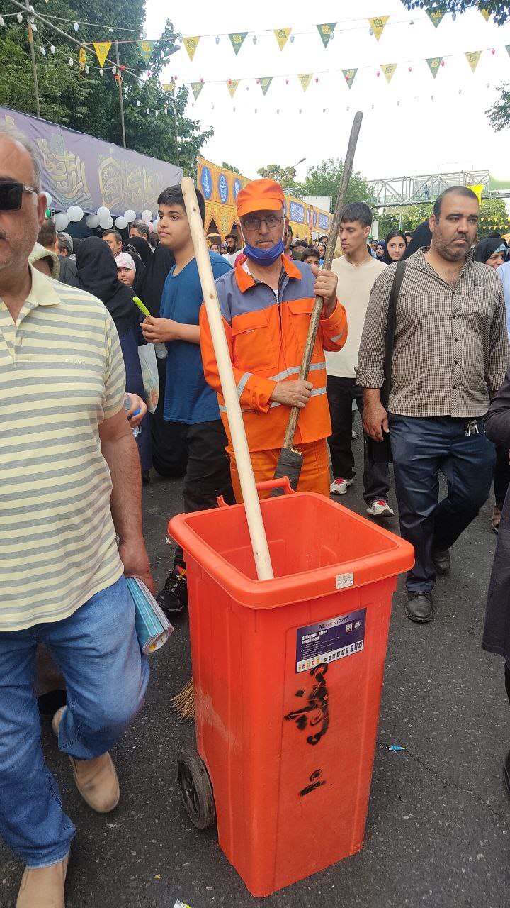 پایتخت عطر حرم رضوی گرفت/ اجتماع امام رضایی‌ها از میدان هفت تیر تا بلوار کشاورز