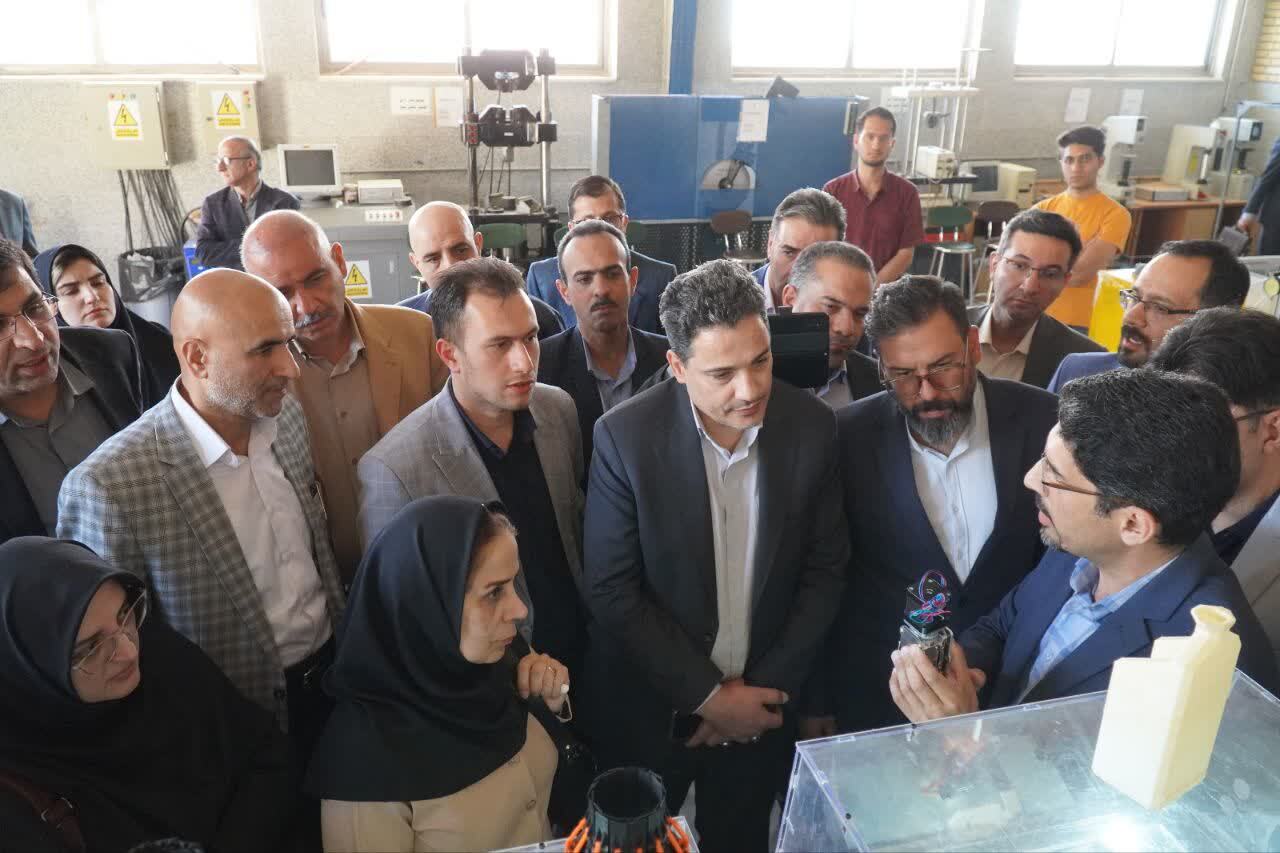 دانشکدگان دانشگاه آزاد در مسیر فرآیندهای جدید مهندسی؛ محور فعالیتها ورود دانشجویان به عرصه شغلی است دانشکدگان دانشگاه آزاد در مسیر فرآیندهای جدید مهندسی؛ محور فعالیتها ورود دانشجویان به عرصه شغلی است