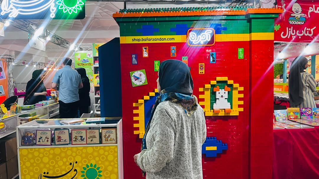 نیمه پُر نمایشگاه برای کوچکترها؛ بخش کودک و نوجوان جان گرفته است نیمه پُر نمایشگاه برای کوچکترها؛ بخش کودک و نوجوان جان گرفته است