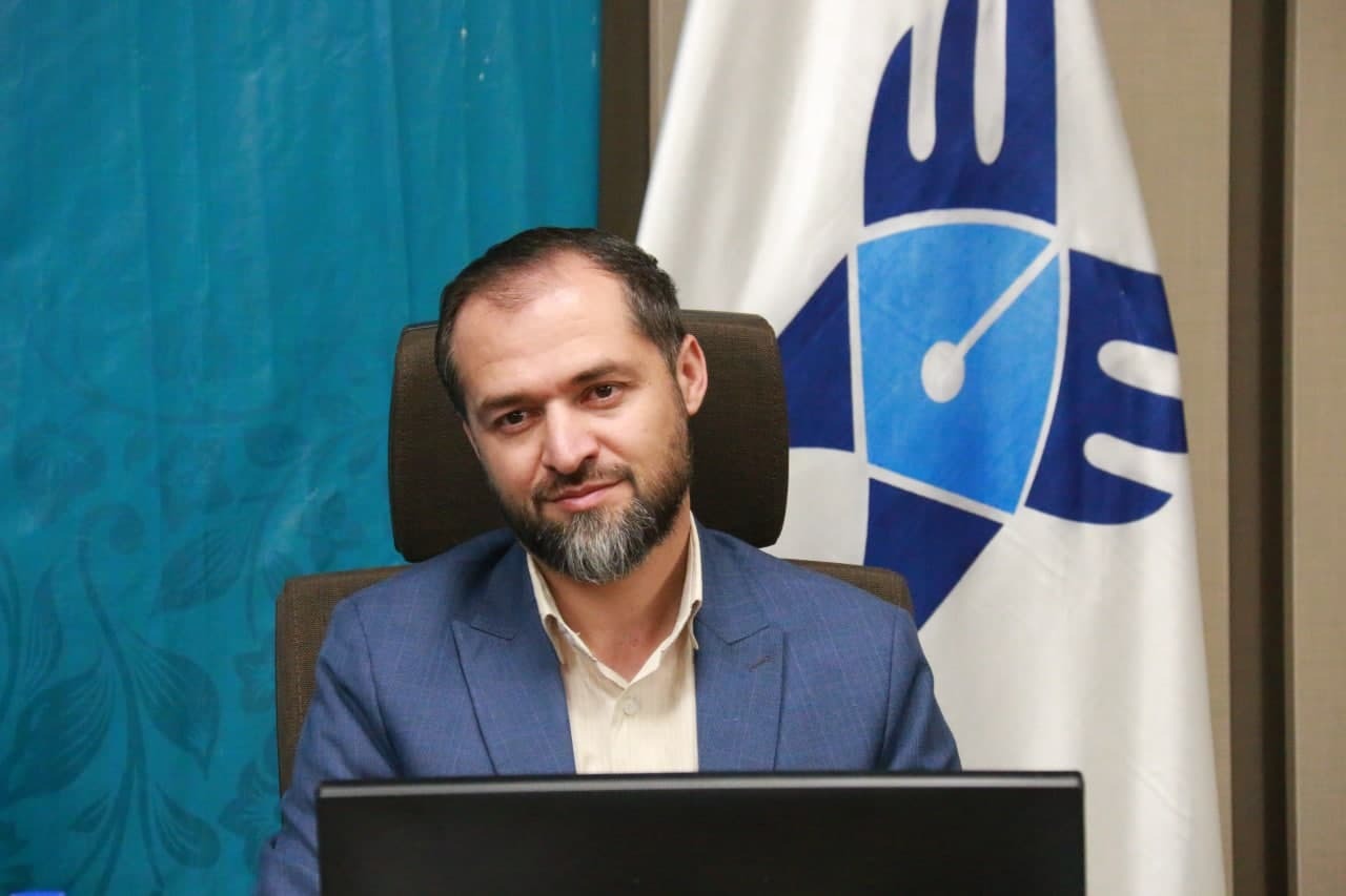 لزوم برنامه‌ریزی هوشمندانه برای تقویت هویت اسلامی و ملی جوانان