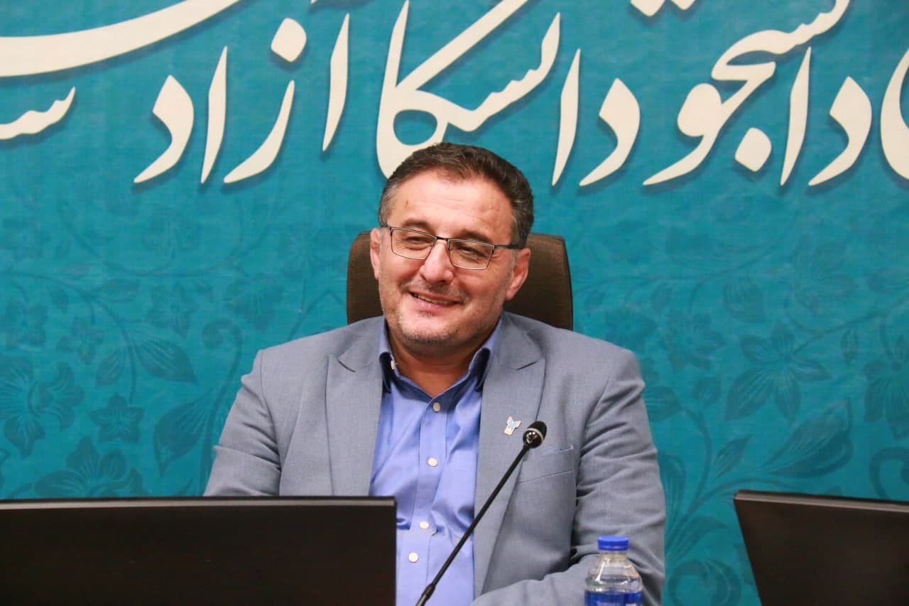 لزوم برنامه‌ریزی هوشمندانه برای تقویت هویت اسلامی و ملی جوانان