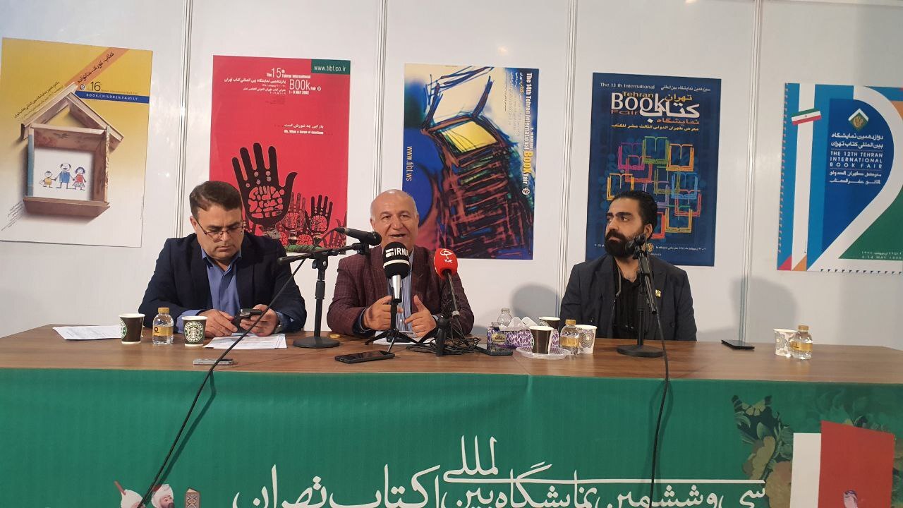 سارق جنجالی نمایشگاه کتاب نفتی از آب درآمد!/ اعلام میزان فروش مجازی و حضوری تا روز هفتم نمایشگاه سارق جنجالی نمایشگاه کتاب نفتی از آب درآمد!/ اعلام میزان فروش مجازی و حضوری تا روز هفتم نمایشگاه