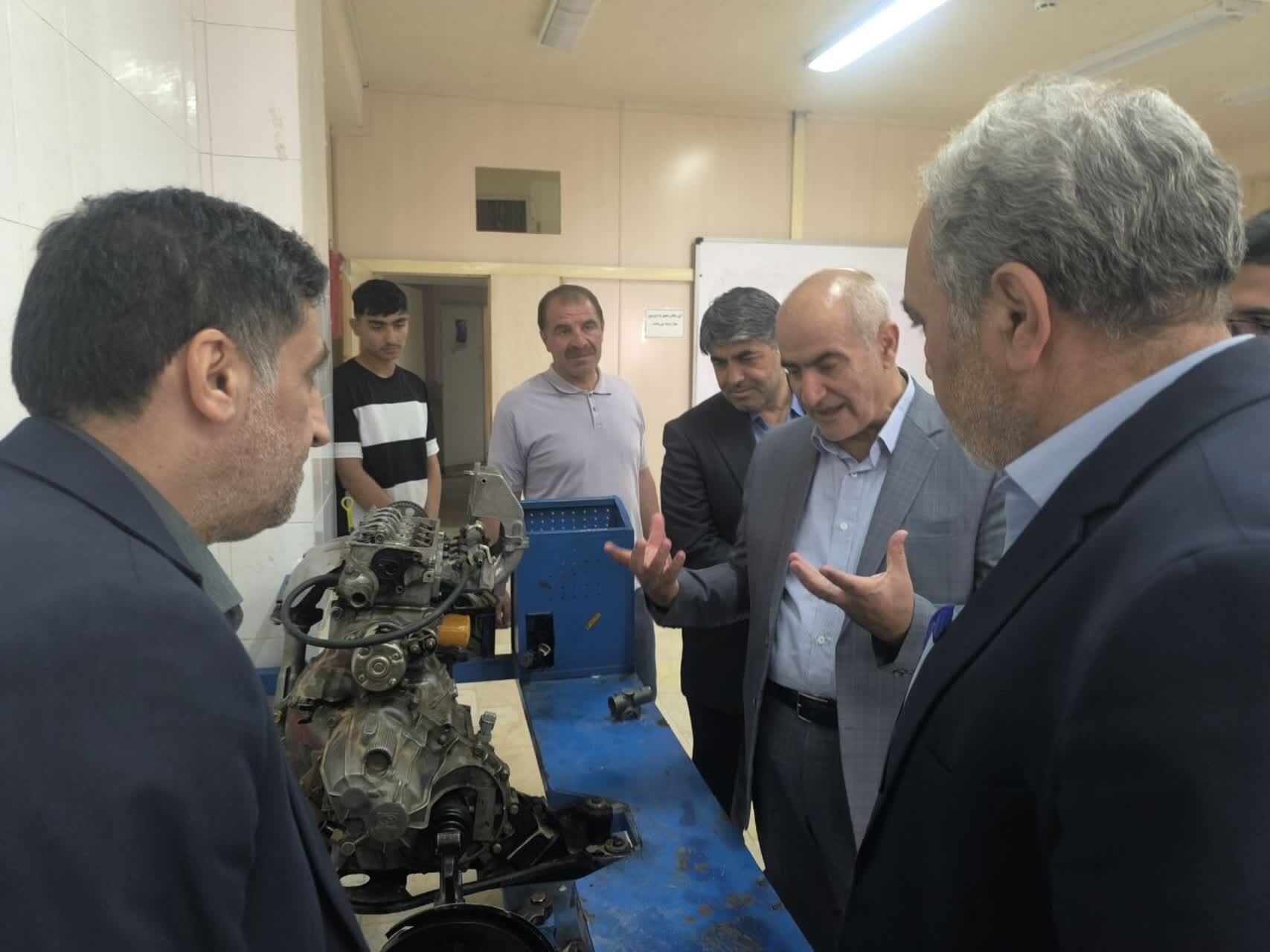 تغییرات اساسی در نظام آموزشی؛ حرکت به سوی شخصیسازی آموزش با توجه به نیازهای جدید خانوادهها تغییرات اساسی در نظام آموزشی؛ حرکت به سوی شخصیسازی آموزش با توجه به نیازهای جدید خانوادهها