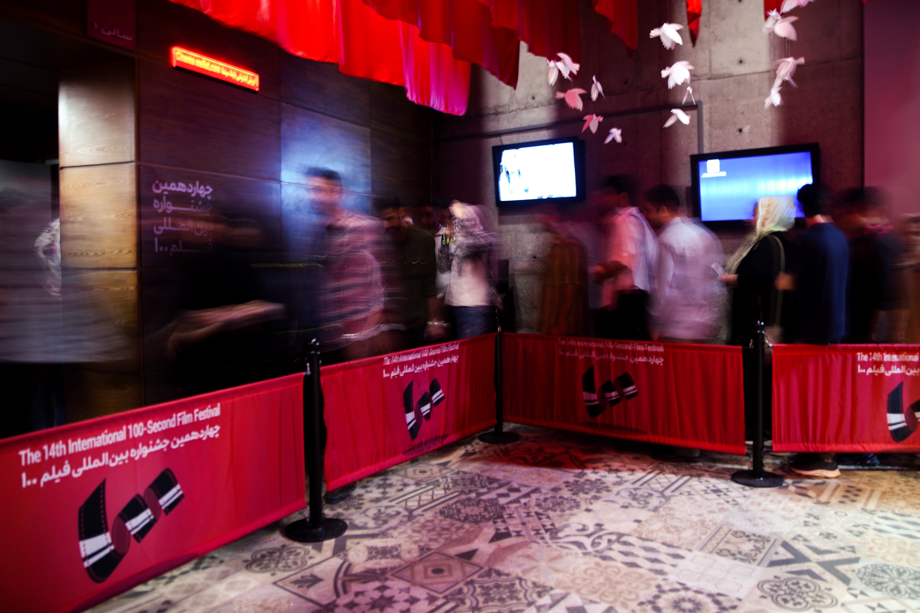 سینما در صد ثانیه؛ روایتهای موجز، تأثیرهای ماندگار سینما در صد ثانیه؛ روایتهای موجز، تأثیرهای ماندگار