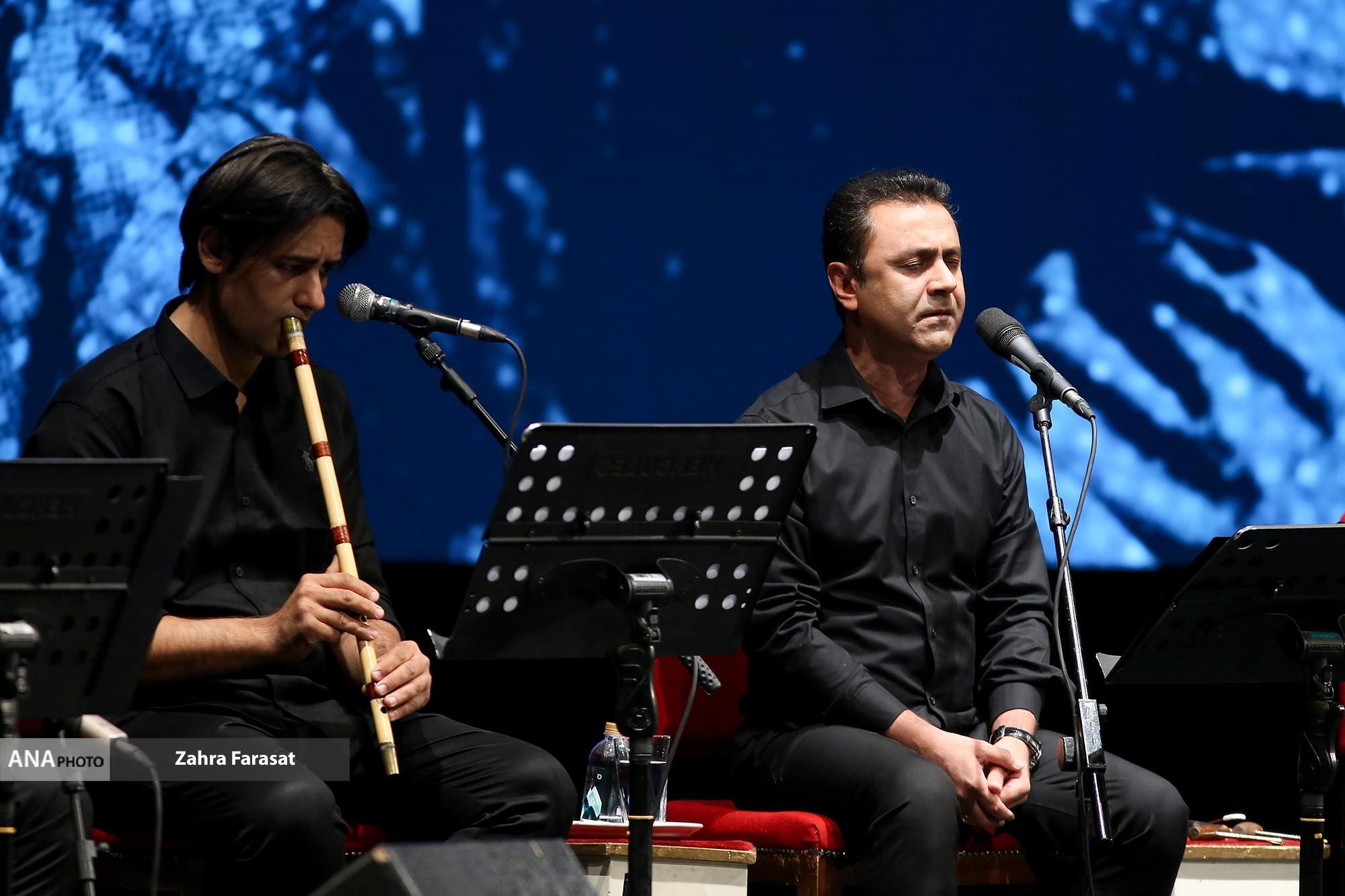 طلوع دوباره نغمه های مشکاتیان در تالار وحدت/ آوای ماندگار وطن و مهر طنین انداز شد طلوع دوباره نغمه های مشکاتیان در تالار وحدت/ آوای ماندگار وطن و مهر طنین انداز شد