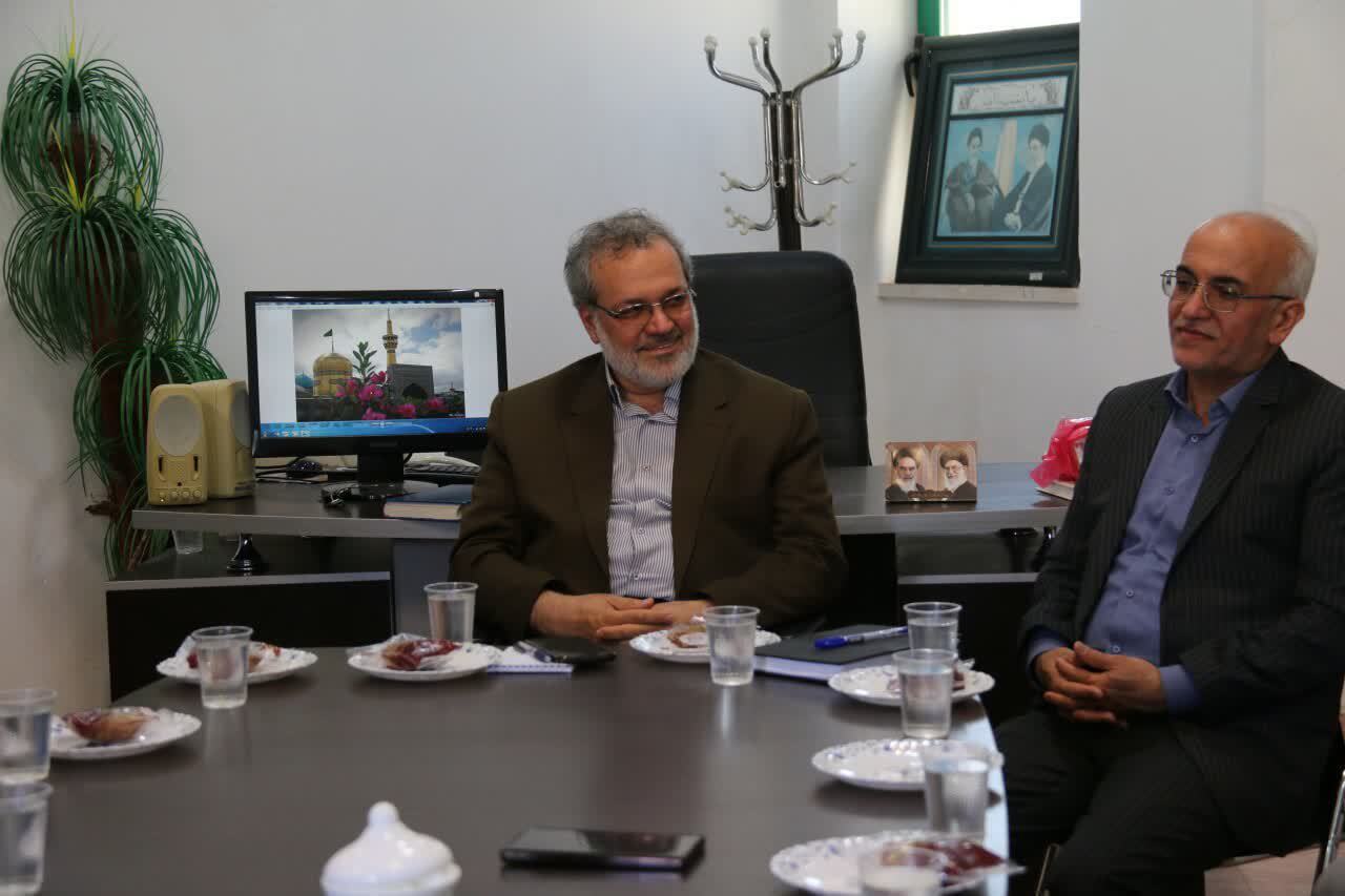 کانون خدمت رضوی شهدای دانشگاه آزاد اسلامی یزد؛ تجلی ارادت به امام رضا (ع) کانون خدمت رضوی شهدای دانشگاه آزاد اسلامی یزد؛ تجلی ارادت به امام رضا (ع)