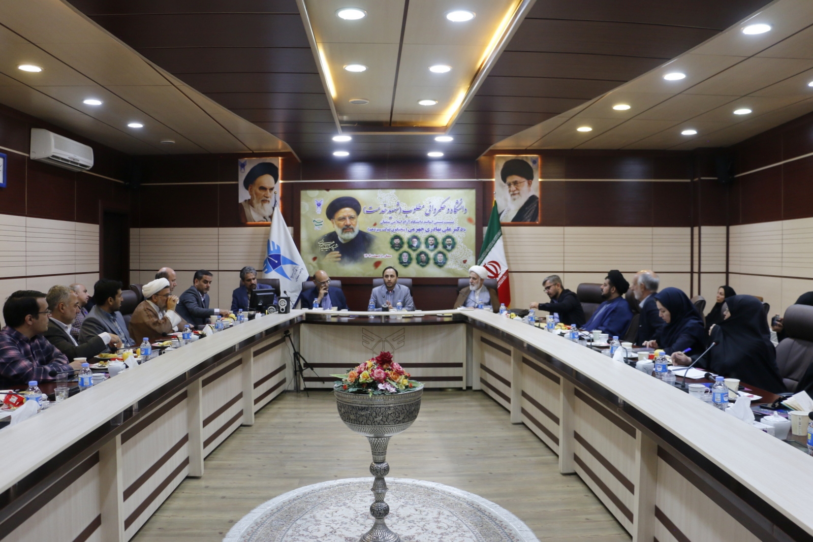 3 پیشنهاد برای تبیین مکتب مدیریتی شهید رئیس در فضای علمی کشور 3 پیشنهاد برای تبیین مکتب مدیریتی شهید رئیس در فضای علمی کشور