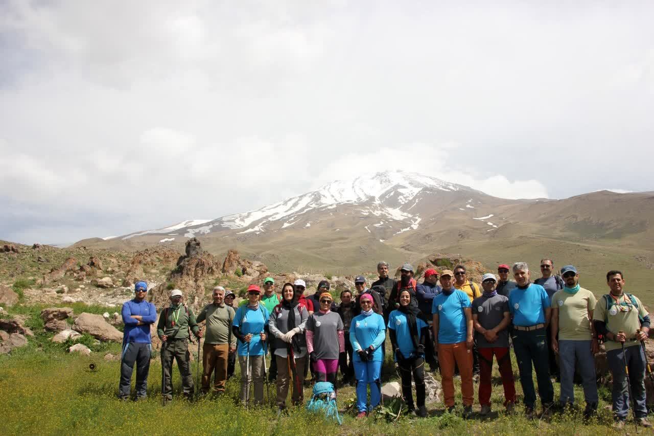۱۲۰ دقیقه برای دماوند؛ الگوی زیستمحیطی برای فتح قلههای ایران ۱۲۰ دقیقه برای دماوند؛ الگوی زیستمحیطی برای فتح قلههای ایران