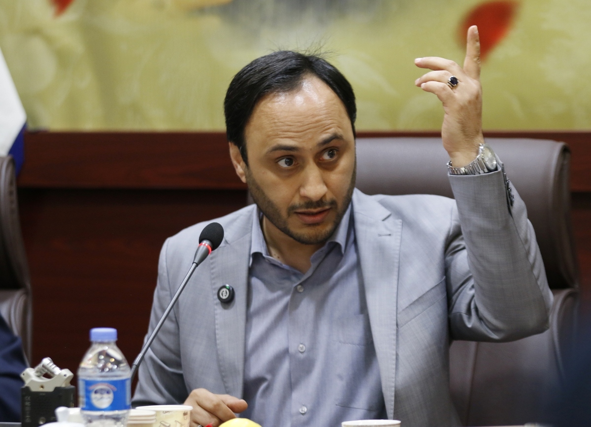 بهادری جهرمی: رئیس‌جمهور شهید ساختار‌های معطل مانده را فعال کرد