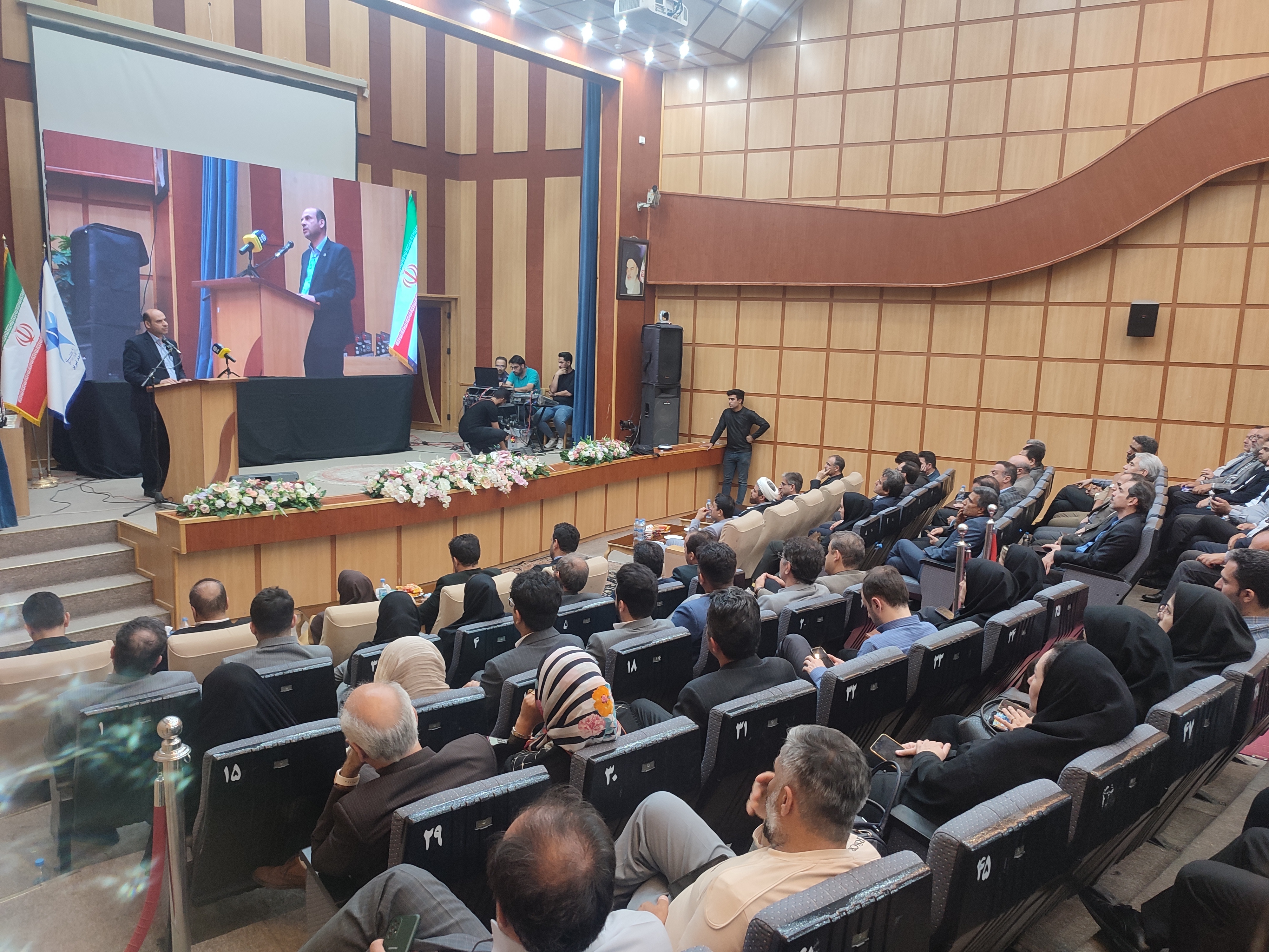 پایان هشتمین رویداد عصر امید؛ یک همافزایی دیگر بین صنعت و دانشگاه رقم خورد پایان هشتمین رویداد عصر امید؛ یک همافزایی دیگر بین صنعت و دانشگاه رقم خورد