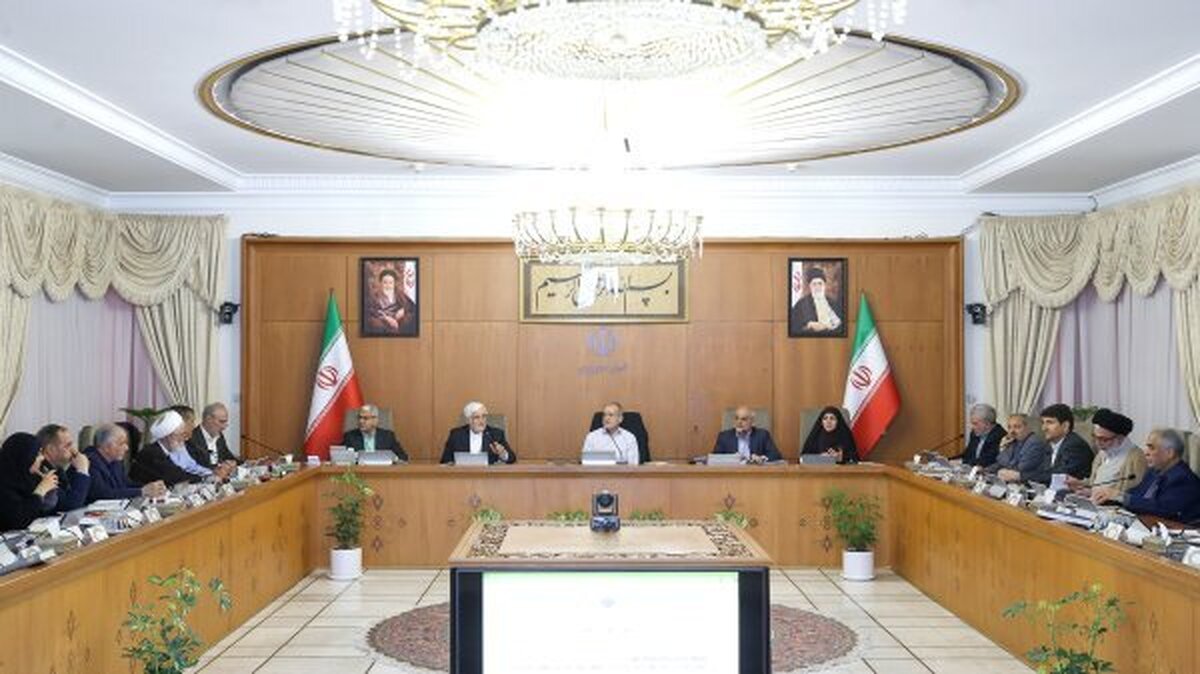 دستور توقف هر گونه عملیات احداث پتروشیمی در میانکاله و ضرورت برخورد و محاکمه خاطیان