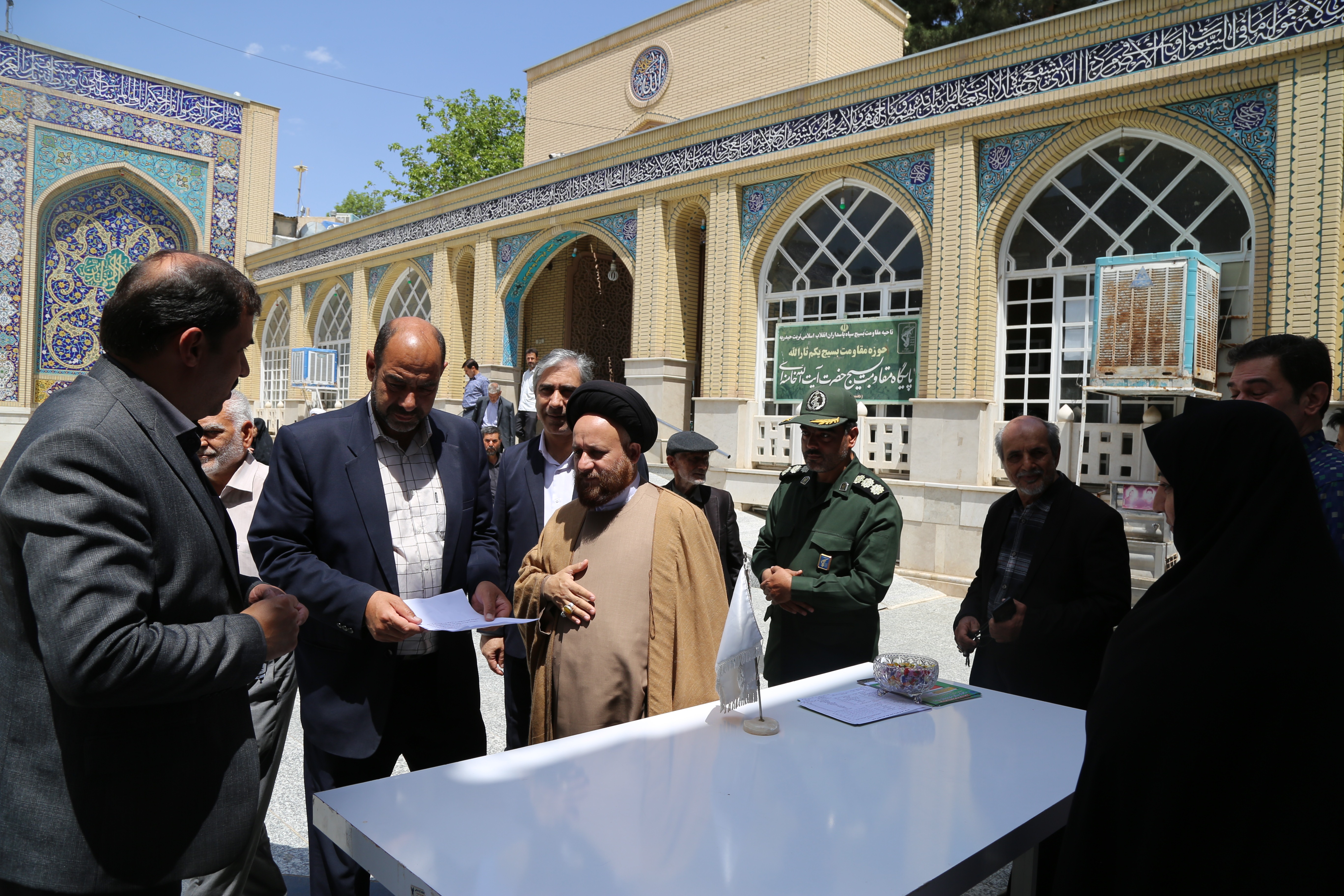 تأکید ائمه جمعه سراسر کشور بر حفظ وحدت ملی؛ تجربه برجام در مذاکرات تکرار نشود