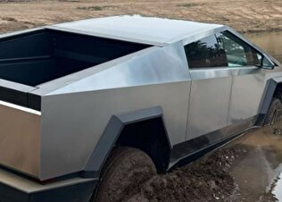 خودروی سایبرتراک در آزمون ادعایی ایلان ماسک شکست خورد