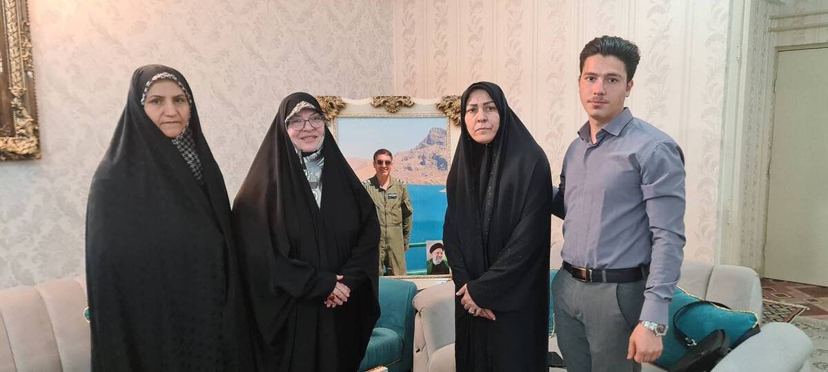 نقش محوری خانواده و زنان در ترویج فرهنگ ایثار و شهادت